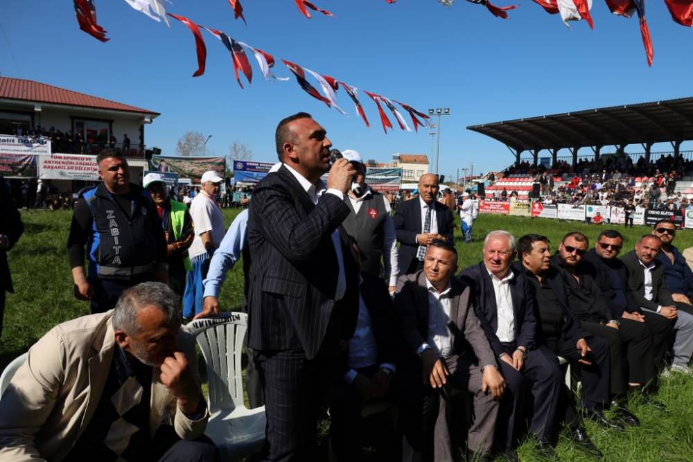 632. Alaçam Geyikkoşan Güreşleri ve Piknik Etkinliğinden renkli kareler 198