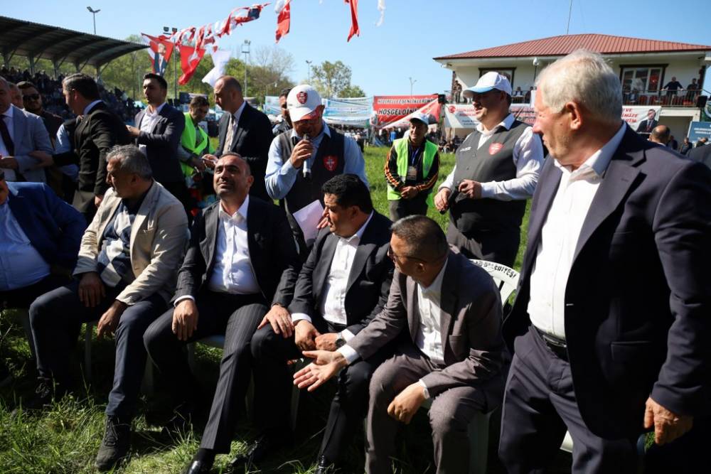 632. Alaçam Geyikkoşan Güreşleri ve Piknik Etkinliğinden renkli kareler 199