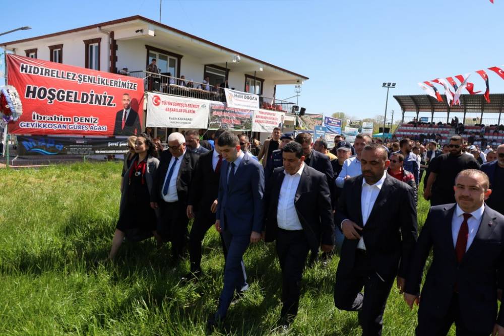 632. Alaçam Geyikkoşan Güreşleri ve Piknik Etkinliğinden renkli kareler 20