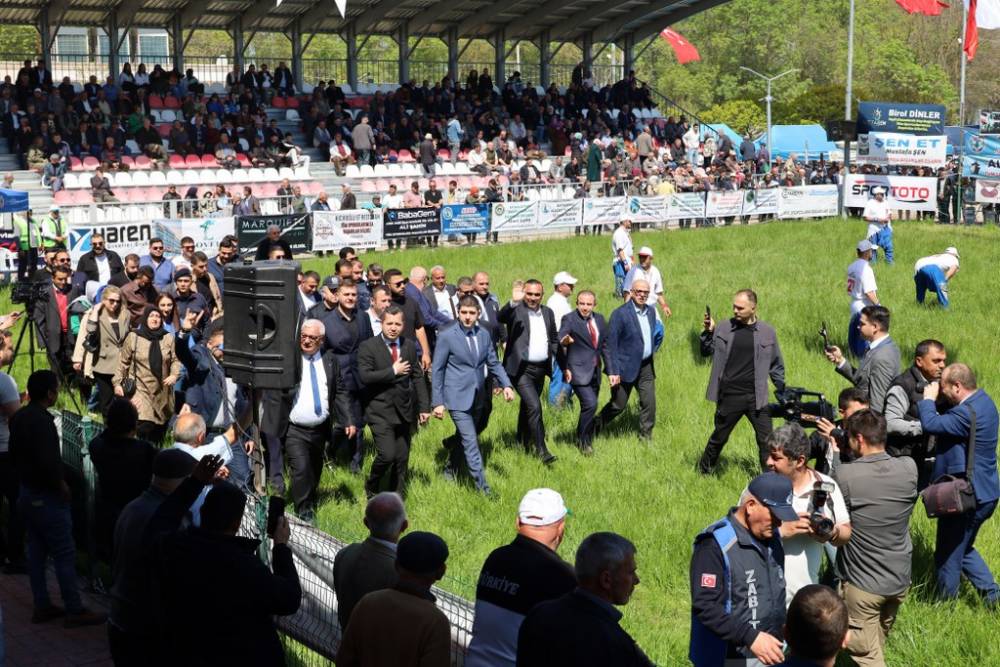 632. Alaçam Geyikkoşan Güreşleri ve Piknik Etkinliğinden renkli kareler 21