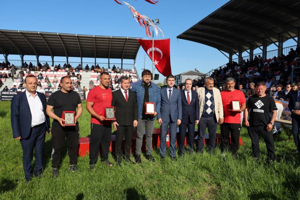 632. Alaçam Geyikkoşan Güreşleri ve Piknik Etkinliğinden renkli kareler 224