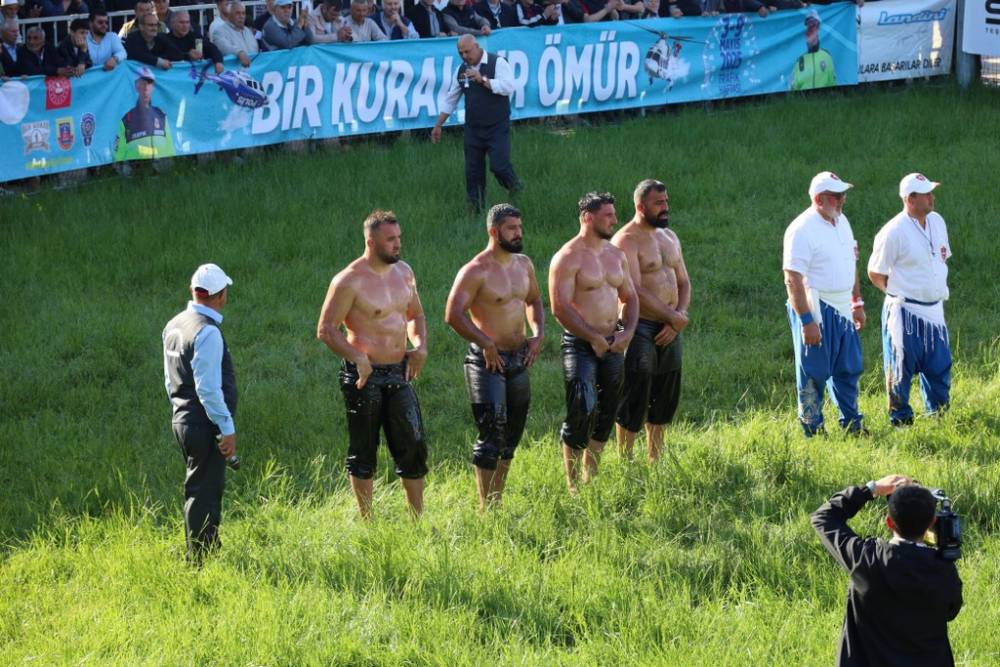 632. Alaçam Geyikkoşan Güreşleri ve Piknik Etkinliğinden renkli kareler 225