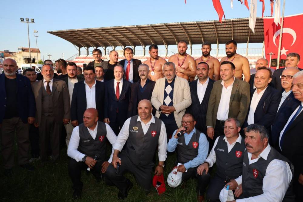 632. Alaçam Geyikkoşan Güreşleri ve Piknik Etkinliğinden renkli kareler 251