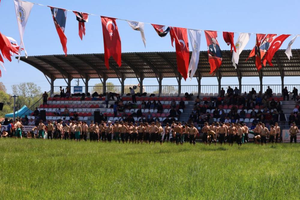 632. Alaçam Geyikkoşan Güreşleri ve Piknik Etkinliğinden renkli kareler 56