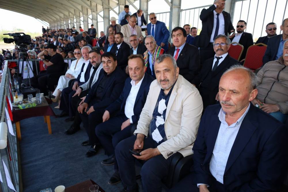 632. Alaçam Geyikkoşan Güreşleri ve Piknik Etkinliğinden renkli kareler 79