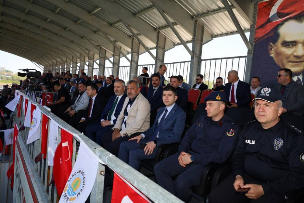 632. Alaçam Geyikkoşan Güreşleri ve Piknik Etkinliğinden renkli kareler 84