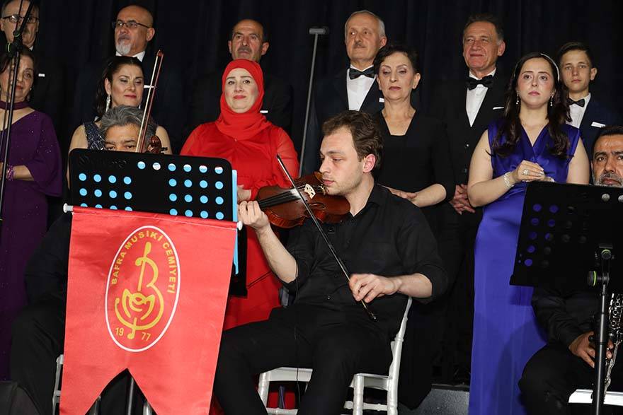 Bafra Musiki Cemiyeti’nden Coşkulu Bahar Konseri: Sanat Dolu Gece 15