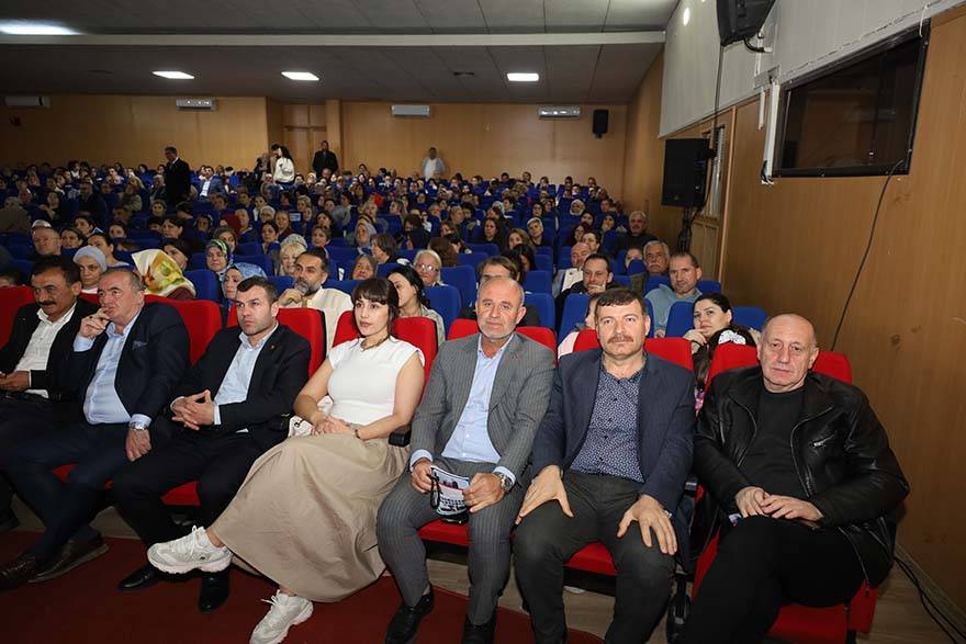 Bafra Musiki Cemiyeti’nden Coşkulu Bahar Konseri: Sanat Dolu Gece 34