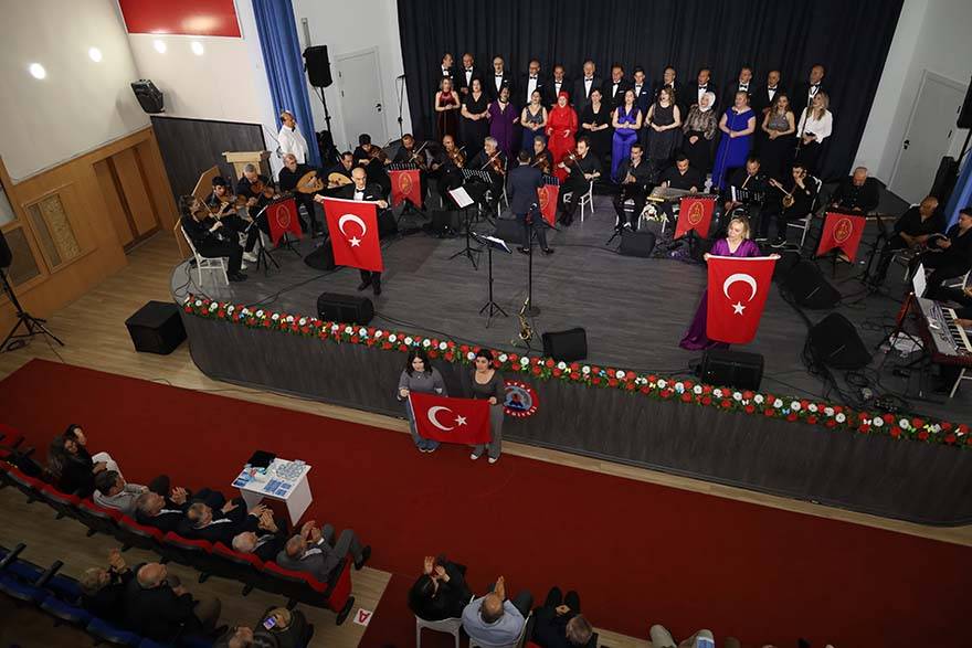 Bafra Musiki Cemiyeti’nden Coşkulu Bahar Konseri: Sanat Dolu Gece 8