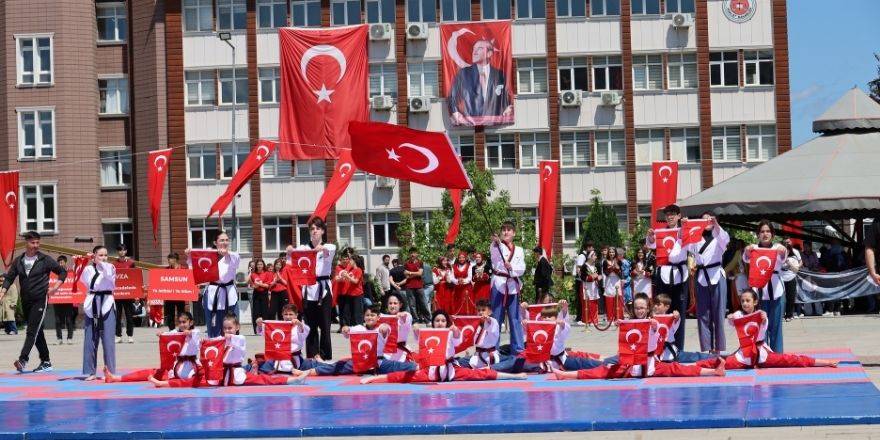 Samsun’dan Yükselen Meşale Bafra’da Yeniden Yandı 15