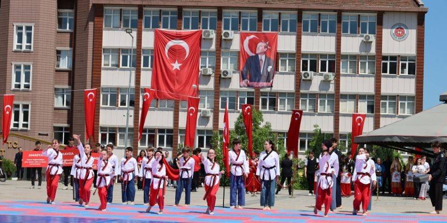 Samsun’dan Yükselen Meşale Bafra’da Yeniden Yandı 22