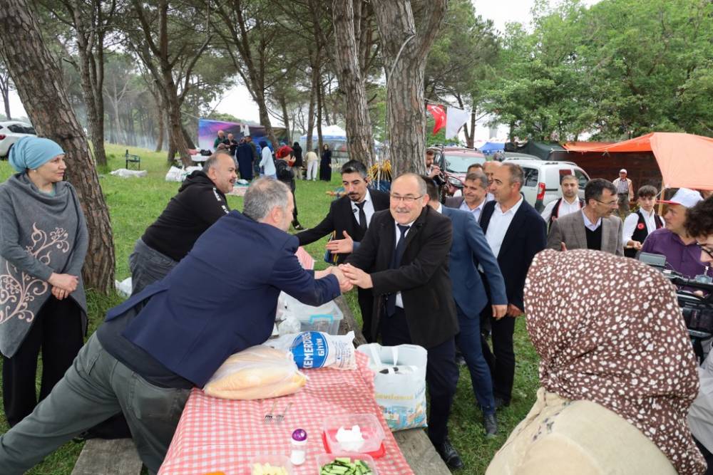 İstanbul’da 29. Alaçam Piknik ve Keşkek Festivali coşkuyla kutlandı! 9