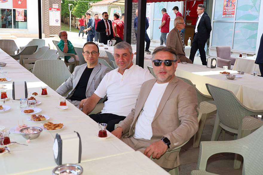 Bafra’da Kurban Bayramı Bayramlaşması: Birlik ve Beraberlik Vurgusu 12