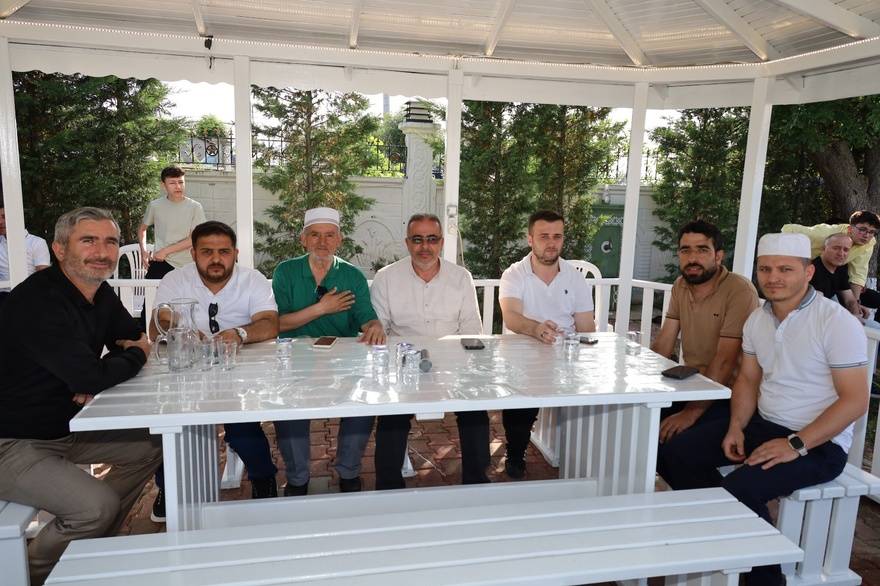 Ahmet Kocabaş: Aile Çınarlarımızı Her Yıl Dualarla Yâd Edeceğiz 25