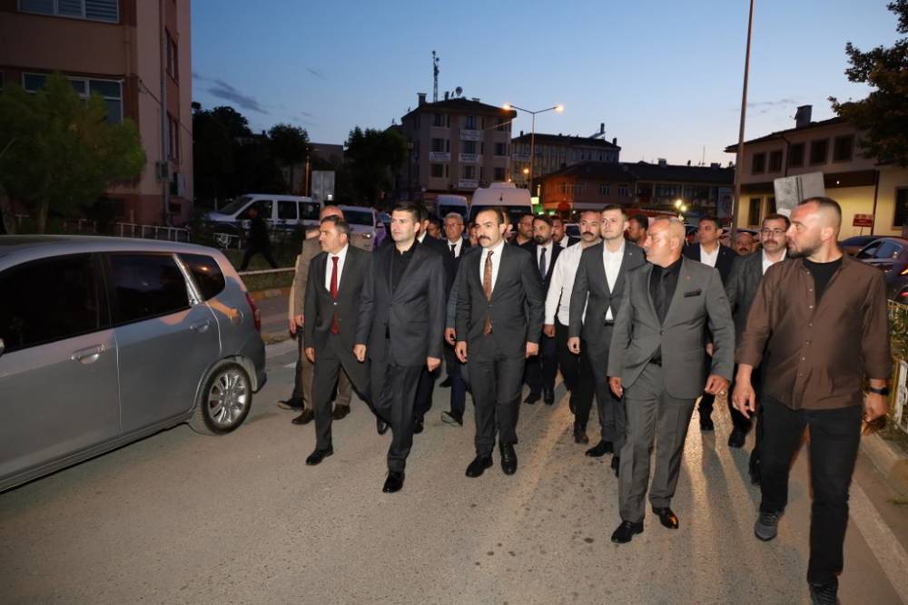 Vezirköprü’de Ali Kınık Konseriyle Unutulmaz Gençlik Gecesi 13