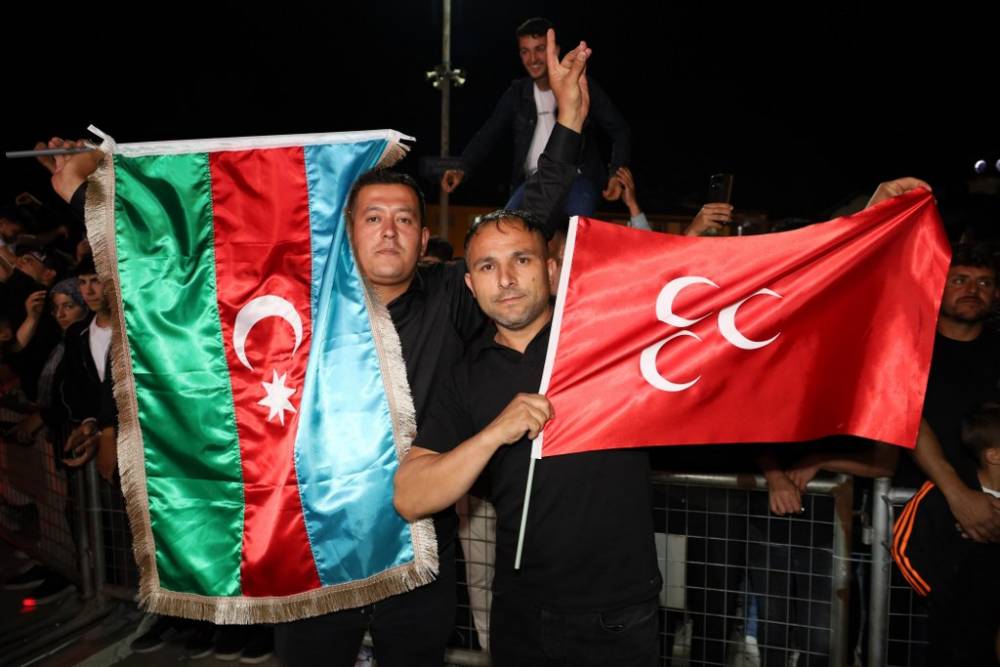 Vezirköprü’de Ali Kınık Konseriyle Unutulmaz Gençlik Gecesi 68