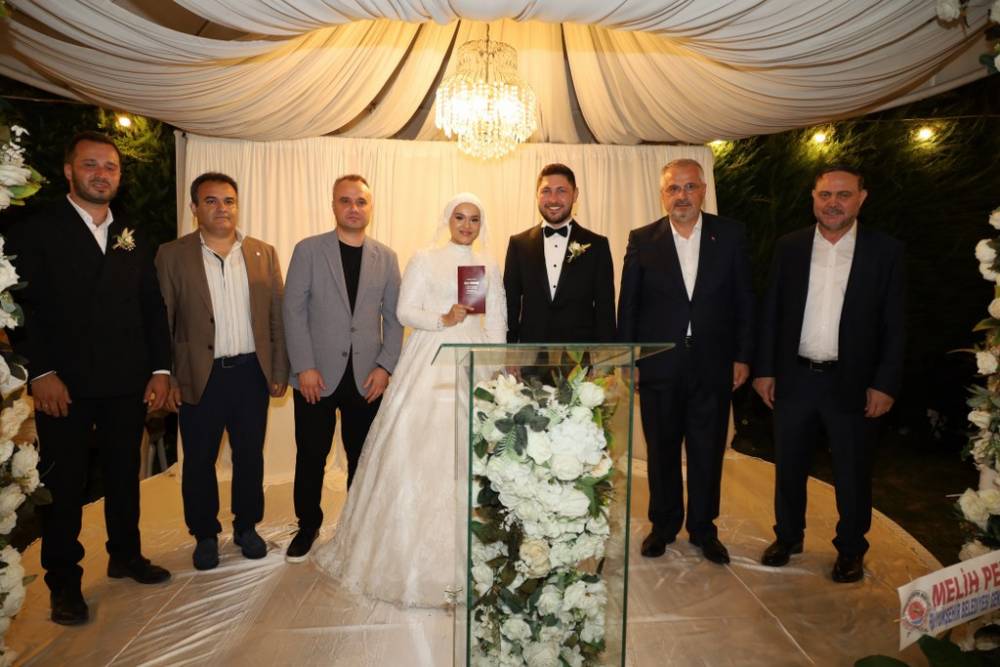 Bir ömür boyu mutluluğa “EVET” dediler! 18