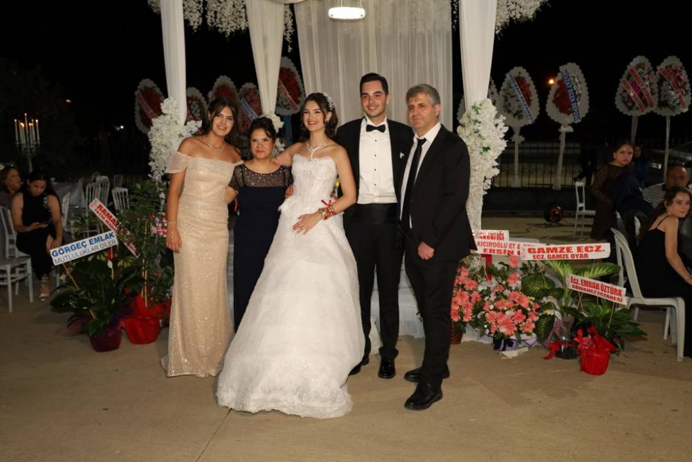 Eczacı Cansel ve Ayberk Onur Yılmaz Görkemli Düğün 101