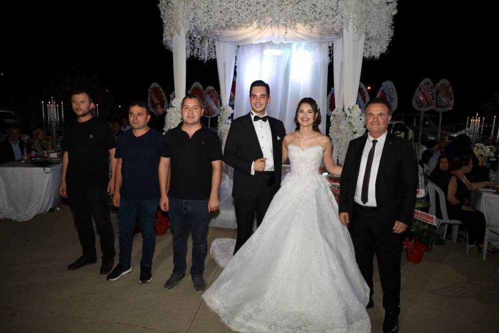 Eczacı Cansel ve Ayberk Onur Yılmaz Görkemli Düğün 17