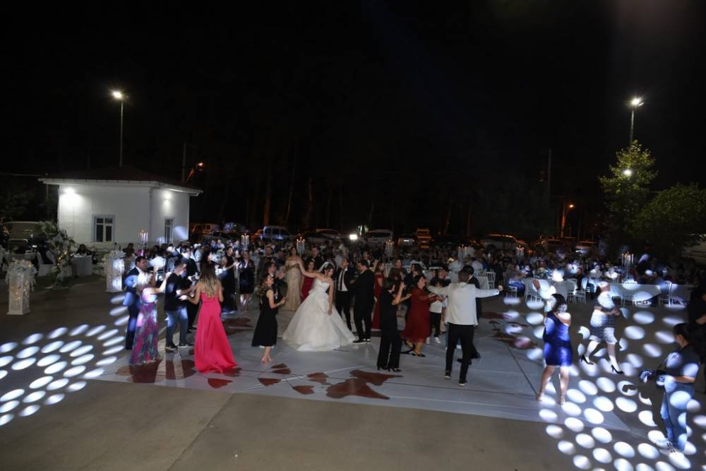 Eczacı Cansel ve Ayberk Onur Yılmaz Görkemli Düğün 22