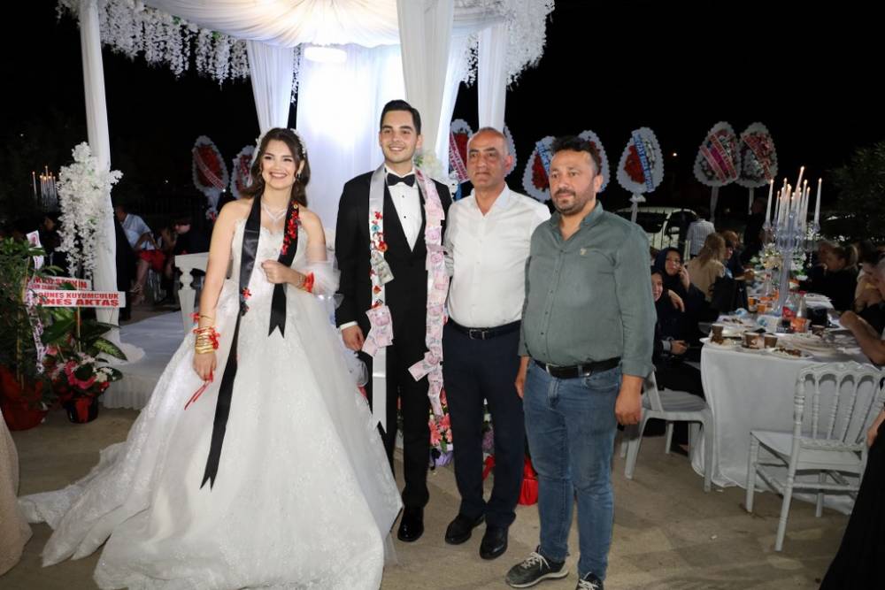 Eczacı Cansel ve Ayberk Onur Yılmaz Görkemli Düğün 35