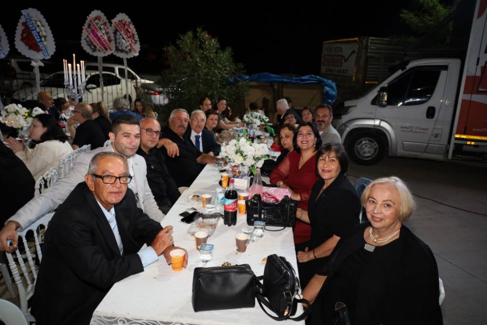 Eczacı Cansel ve Ayberk Onur Yılmaz Görkemli Düğün 5