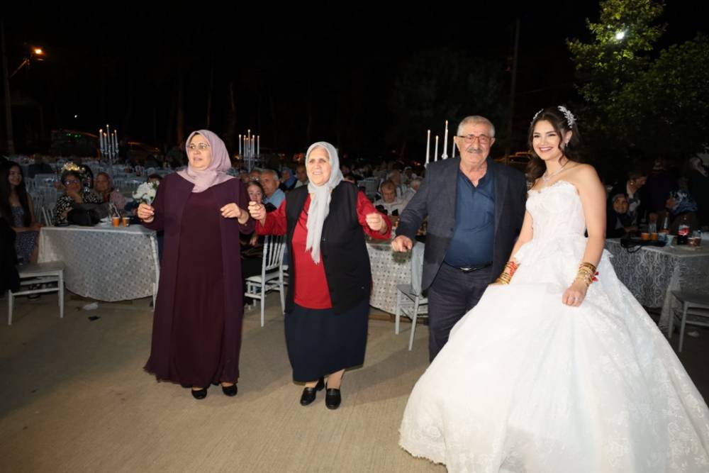 Eczacı Cansel ve Ayberk Onur Yılmaz Görkemli Düğün 65