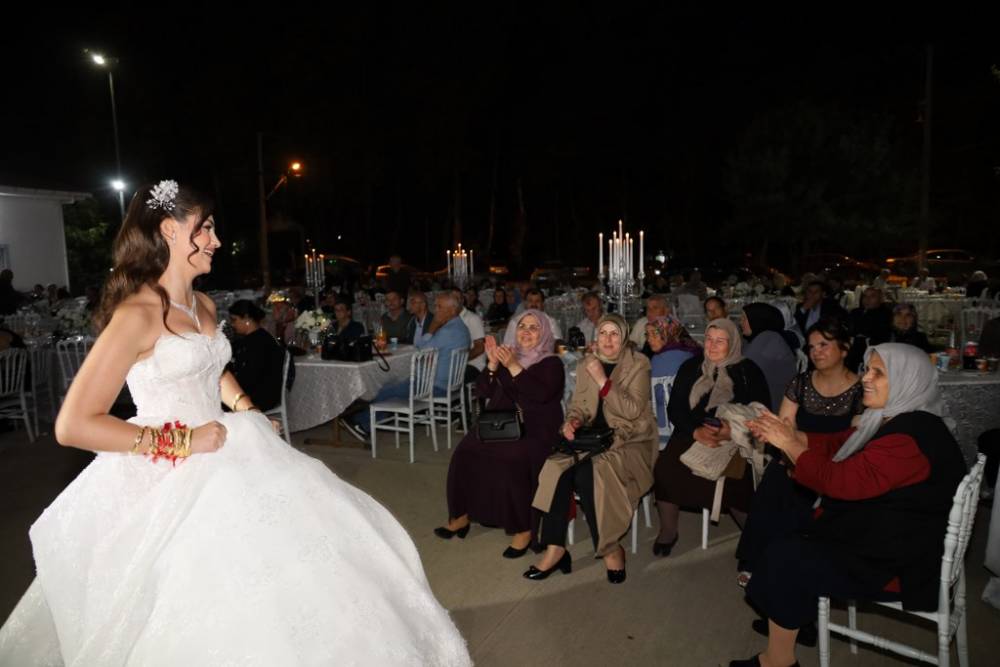 Eczacı Cansel ve Ayberk Onur Yılmaz Görkemli Düğün 73