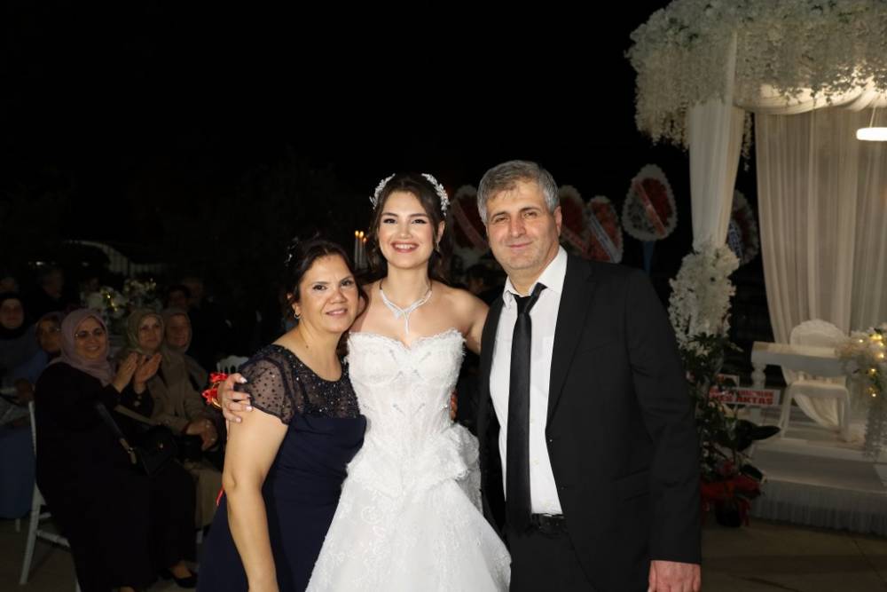 Eczacı Cansel ve Ayberk Onur Yılmaz Görkemli Düğün 75