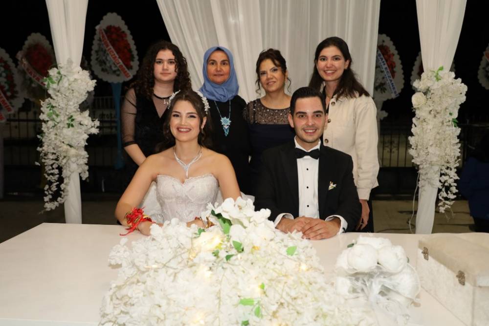 Eczacı Cansel ve Ayberk Onur Yılmaz Görkemli Düğün 77