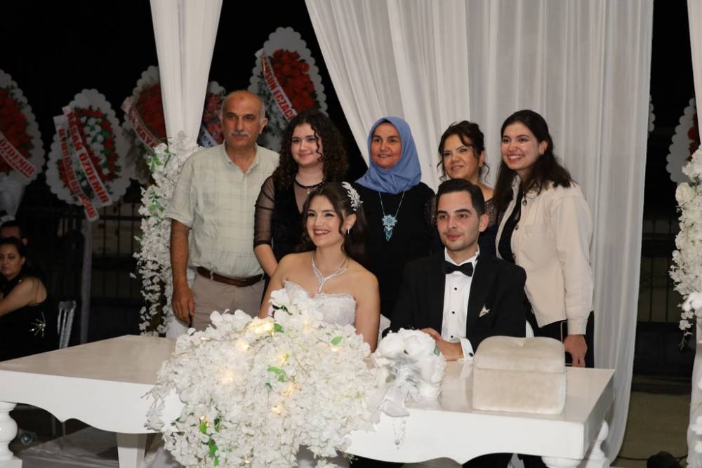 Eczacı Cansel ve Ayberk Onur Yılmaz Görkemli Düğün 78