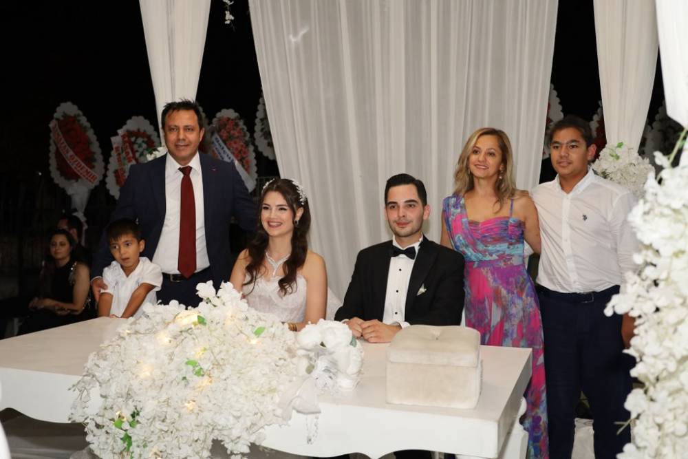 Eczacı Cansel ve Ayberk Onur Yılmaz Görkemli Düğün 81