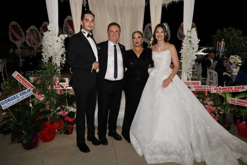 Eczacı Cansel ve Ayberk Onur Yılmaz Görkemli Düğün 85