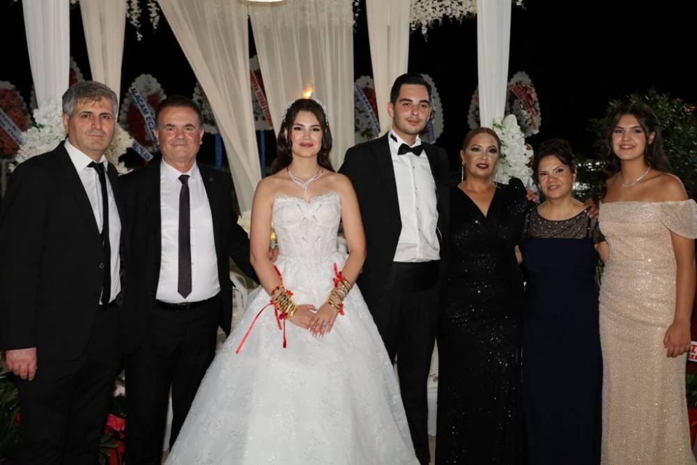 Eczacı Cansel ve Ayberk Onur Yılmaz Görkemli Düğün 87