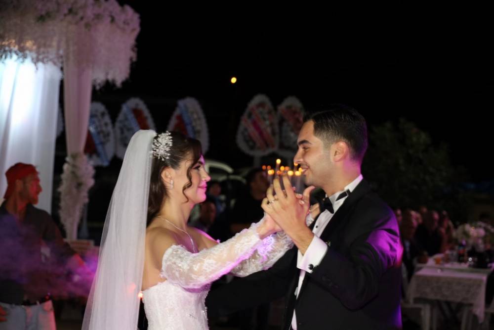Eczacı Cansel ve Ayberk Onur Yılmaz Görkemli Düğün 9