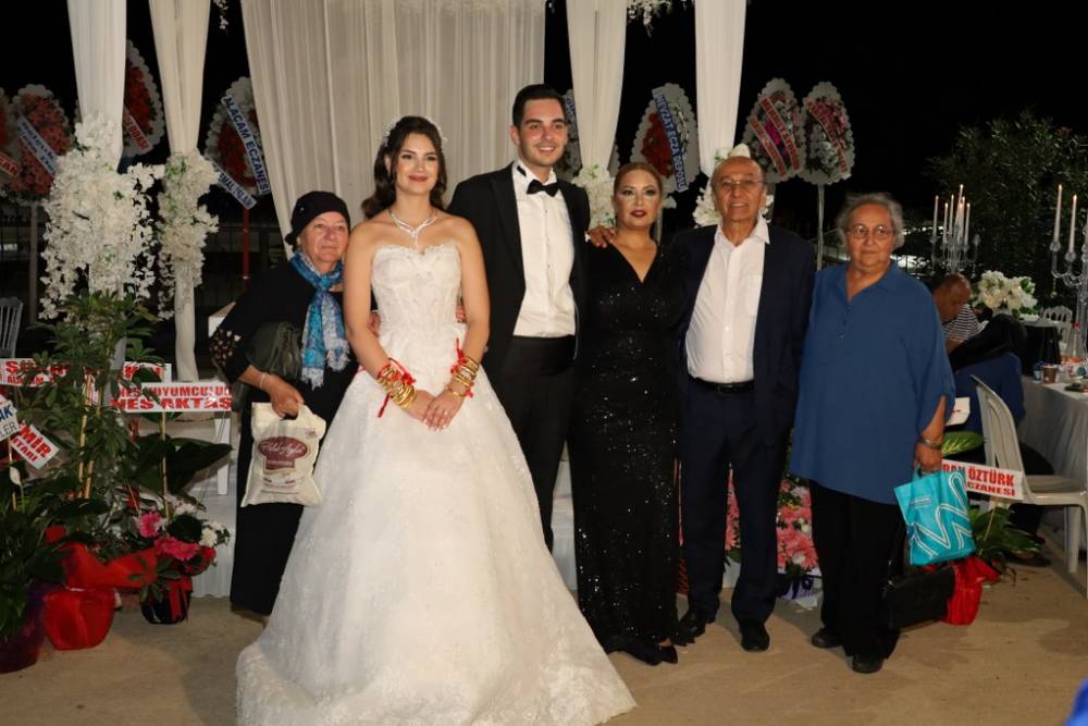 Eczacı Cansel ve Ayberk Onur Yılmaz Görkemli Düğün 90