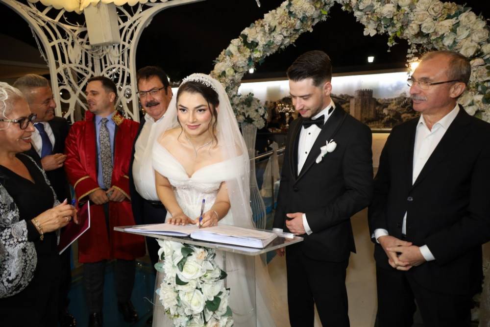 Sümeyye ve Mücahit Mutluluk Dolu Yıllar İçin Birbirlerine Evet Dediler 39