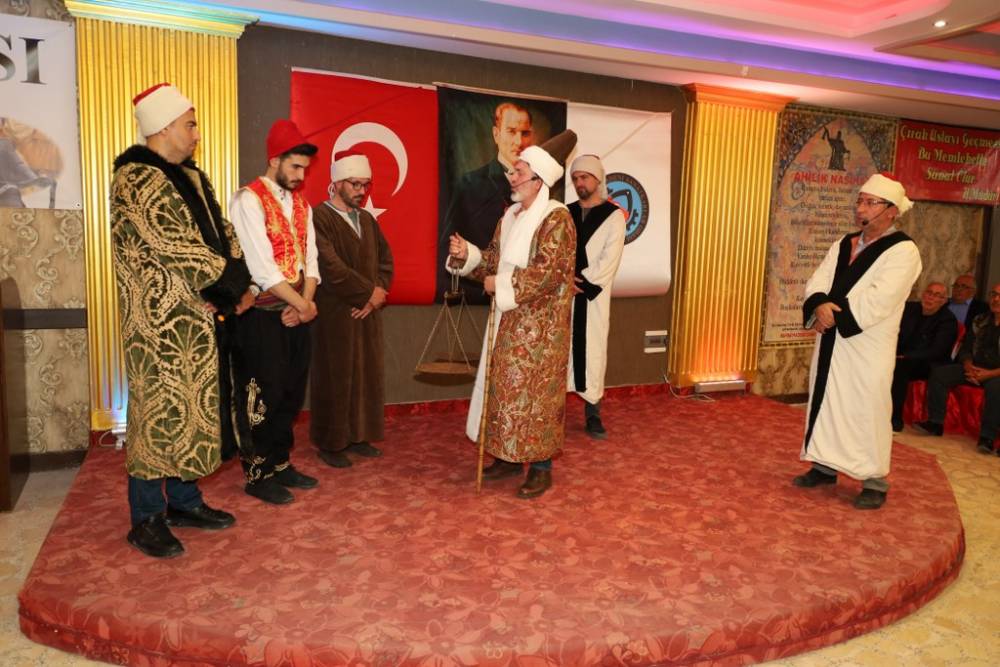 75 Yıllık Demirci Ustası Yılmaz Odabaş, Bafra’da Yılın Ahisi Seçildi 11