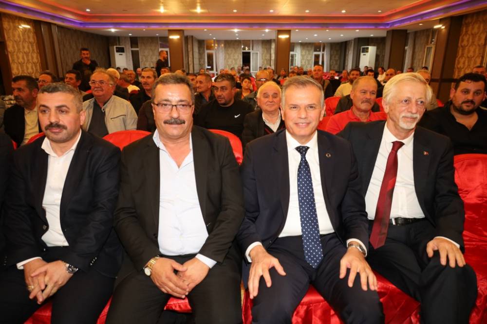 75 Yıllık Demirci Ustası Yılmaz Odabaş, Bafra’da Yılın Ahisi Seçildi 32