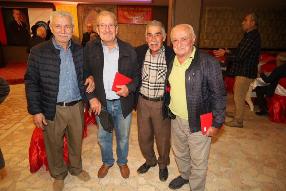 75 Yıllık Demirci Ustası Yılmaz Odabaş, Bafra’da Yılın Ahisi Seçildi 51