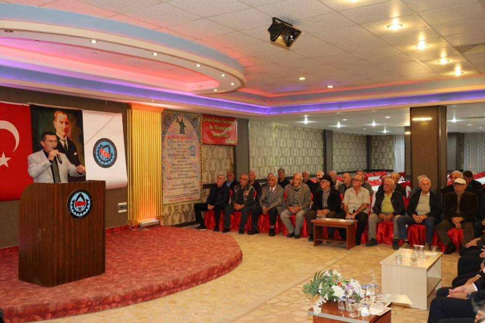 75 Yıllık Demirci Ustası Yılmaz Odabaş, Bafra’da Yılın Ahisi Seçildi 6