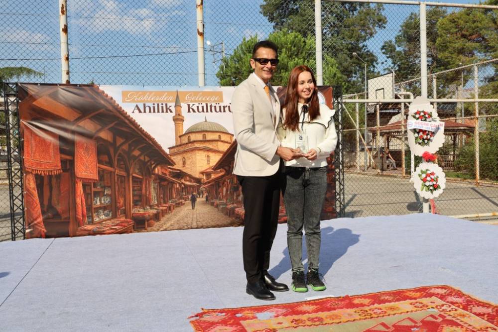 Bafra Hasan Çakın Kız MTAL’de Ahilik Kültürü Haftası coşkusu! 65