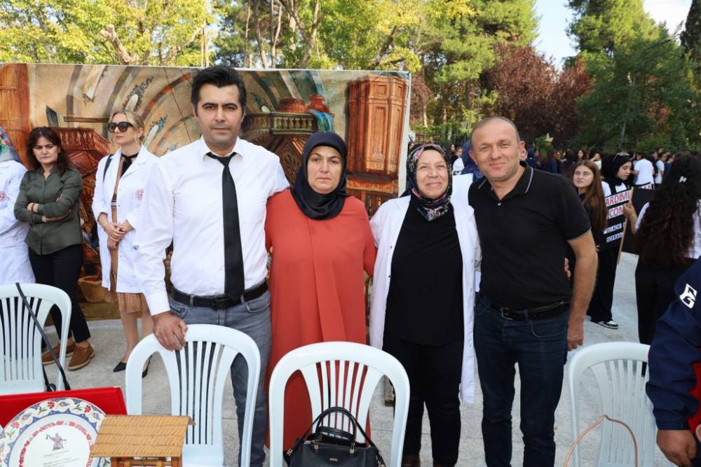 Bafra Hasan Çakın Kız MTAL’de Ahilik Kültürü Haftası coşkusu! 73