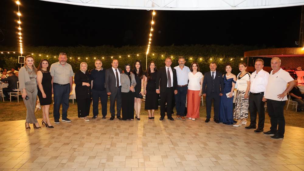 Gizem ve Berkay Aşklarını Bir Ömürlük İmzayla Taçlandırdı 3