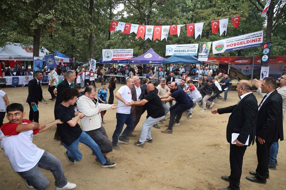 İstanbul’da Büyük Alaçam Buluşmasına Yaklaşık 10 Bin Kişi Katıldı 16