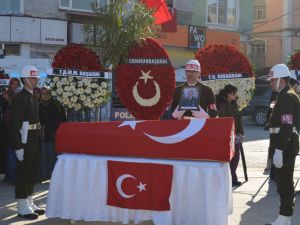 Alaçam şehidine ağladı