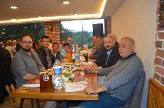 MHP BAFRA ESKİ TEŞKİLATINDAN ANLAMLI İFTAR YEMEĞİ 5