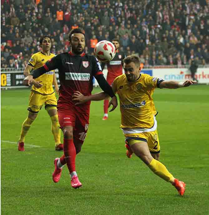 SAMSUNSPOR-ANKARAGÜCÜ  MAÇINDAN KARELER 6