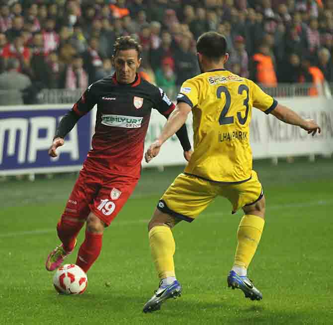 SAMSUNSPOR-ANKARAGÜCÜ  MAÇINDAN KARELER 7