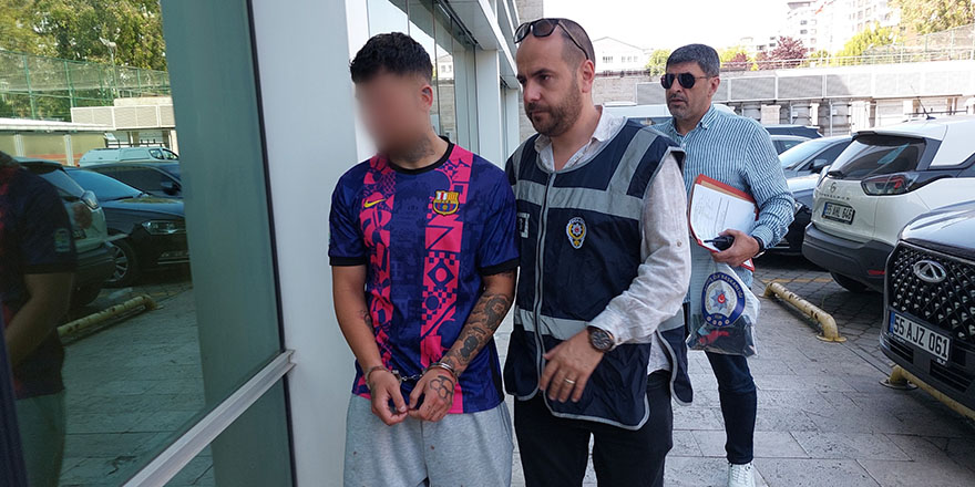 Samsun'da Sahilde Tartıştığı Üniversiteli Genci Bıçakladı